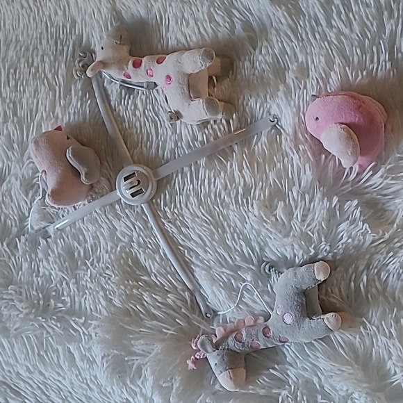 Pink Giraffe crib bedding - Picture 6 of 6